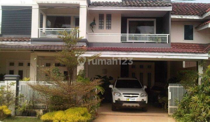 Rumah 2 Lantai Semi Furnished SHM di Jl. Pemuda , Pekanbaru 1