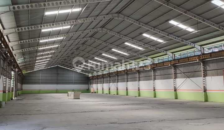 For Rent: Single Production Warehouse by the Main Road in Arengka, Pekanbaru