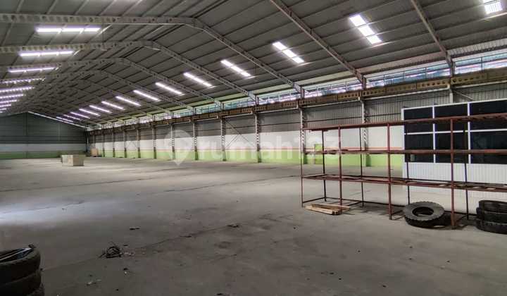 For Rent: Single Production Warehouse by the Main Road in Arengka, Pekanbaru