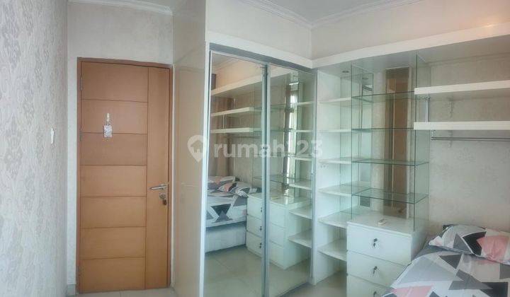 Spesialis apartement hamptons park unit luas 102 m2 good unit 1