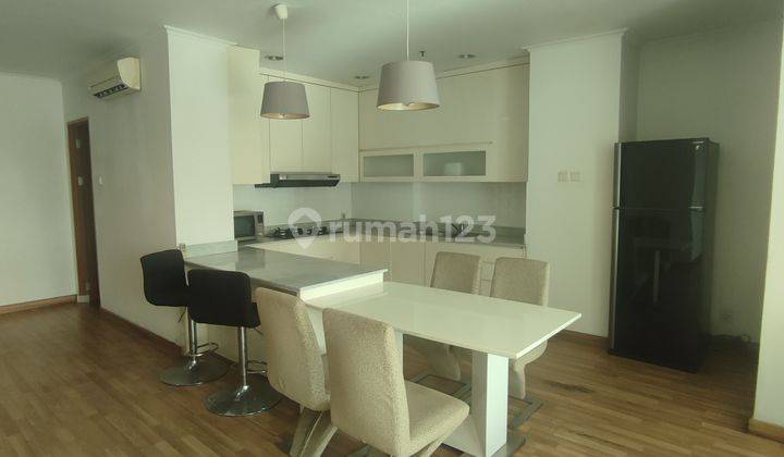 Spesialis apartemen hamptons park 3 bedroom luas  1