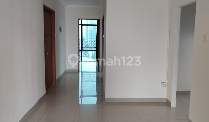 Spesialis apartement hamptons park unit 3 bedroom private lift