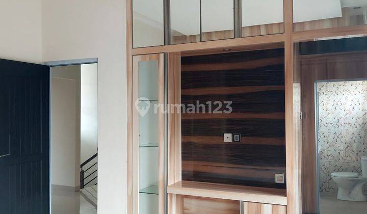 Rumah Premium 2 Lantai ,5 Menit Ke Walikota Tenayan Raya 45