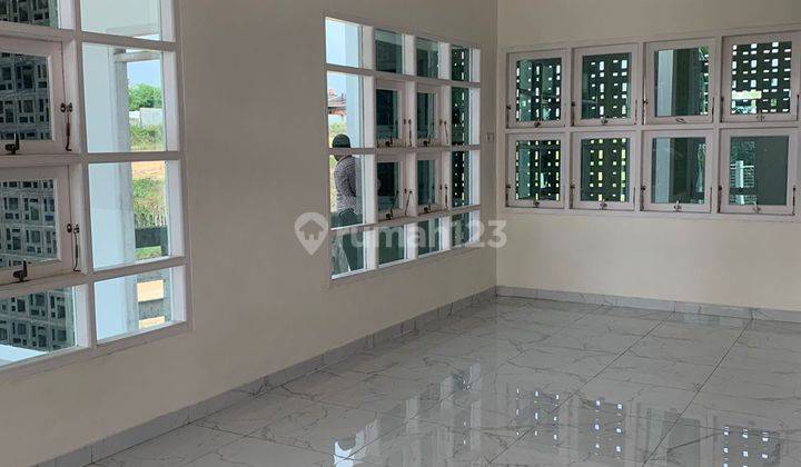 Rumah 2 Lantai di Jual Cepat di Jl Hangtuah Posisi di Hook 7