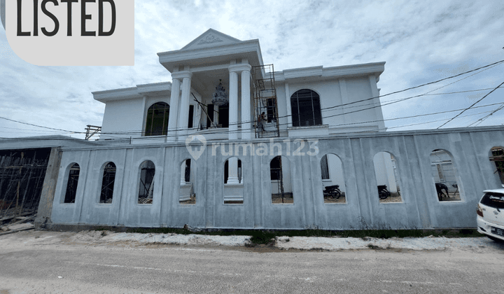 Rumah 2 Lantai Dengan Konsep Bebas Desain di Jl Cemara Gading 5