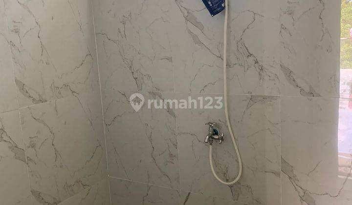 Rumah 2 Lantai di Jual Full Interior di Hangtuah  17