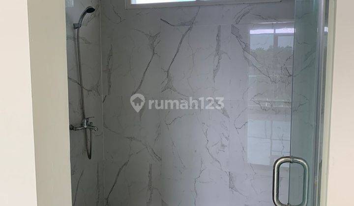 Rumah 2 Lantai di Jual Full Interior di Hangtuah  18