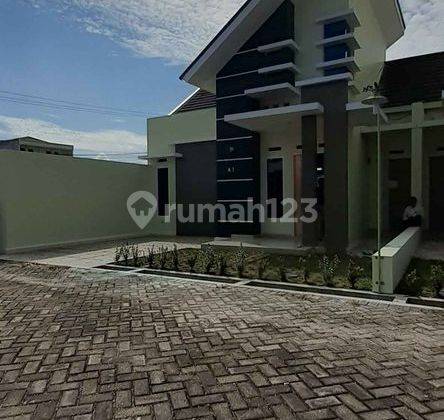 Dp 15 Jt Sampai Akad Rumah Ready Stock di Jlkapu Saribukitbatisan 11
