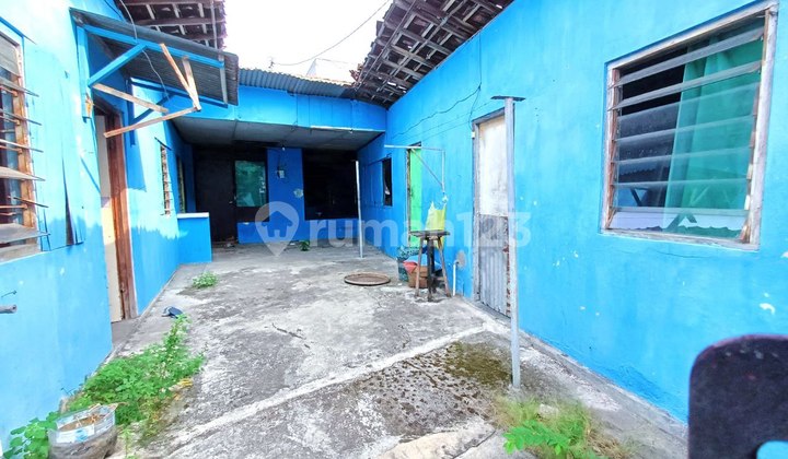 Strategic Land with Bonus of Boarding House Building in Gilingan, Solo City (tn) Strategic Land with Bonus of Boarding House Building in Gilingan, Solo City (tn)