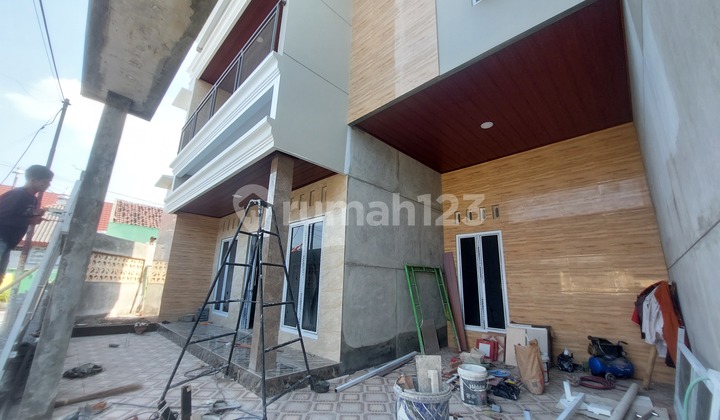 Comfortable New Modern Luxury House in Karangasem Solo 2