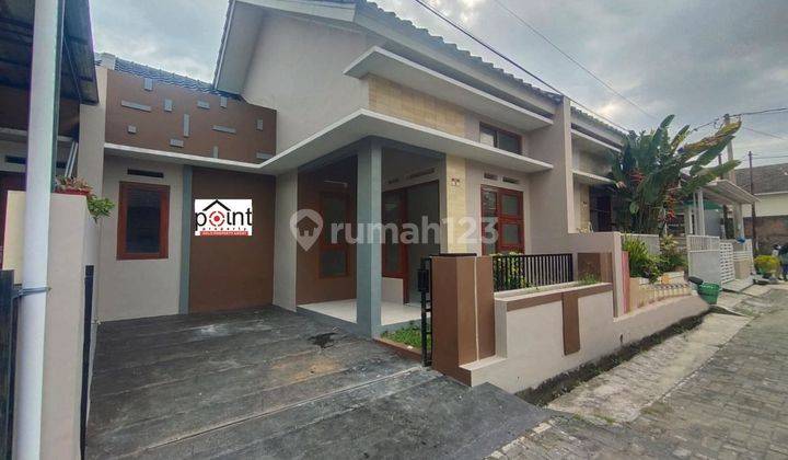 Rumah di Gedongan Colomadu Karanganyar Baru HGB Utara (at) 2