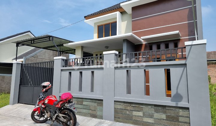 Rumah Baru Cantik di Gedongan Colomadu Karanganyar Siap Pakai -DR 6