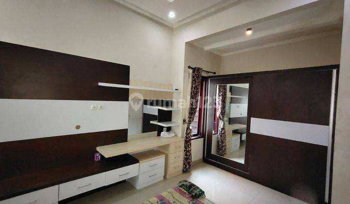 Rumah Mewah 2 Lantai Full Furnish Kadipiro Banjarsari Solo (JS)