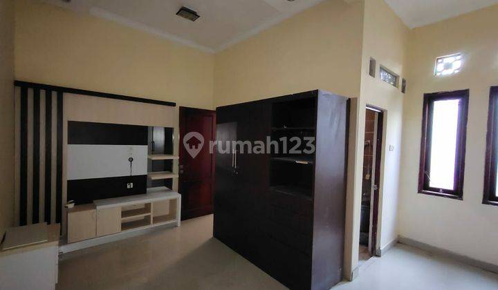 Rumah Mewah 2 Lantai Full Furnish Kadipiro Banjarsari Solo (JS)
