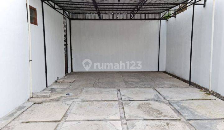 Rumah Luas Lingkungan Perumahan di Gumpang Kartosuro Sukoharjo 2