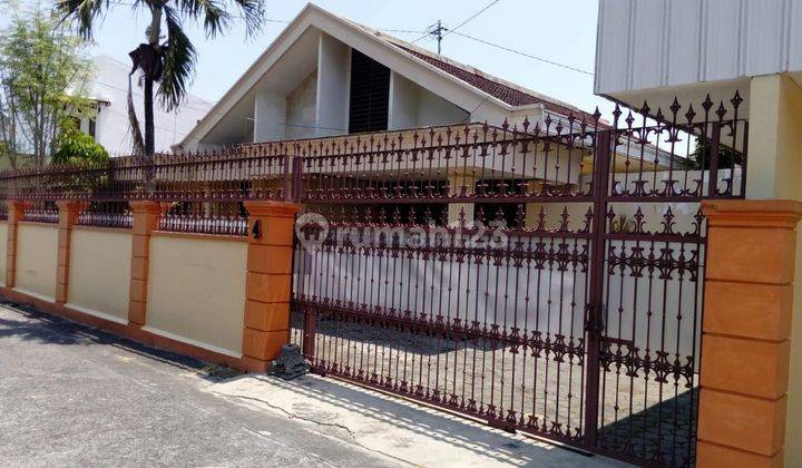 Rumah Luas Terawat Jajar Laweyan Solo Bagus Hadap Timur (BD)