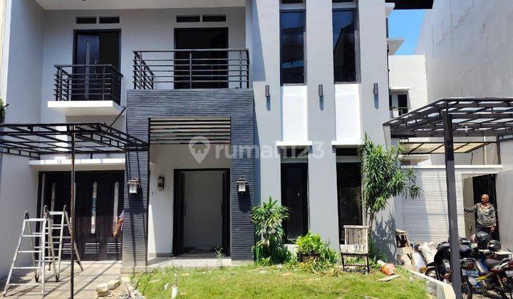 Rumah Mewah Lingkungan Cluster Elite Lokasi Top Manahan Solo (IR) 1