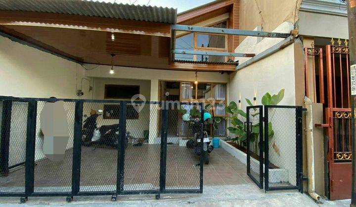 Rumah 2 Lantai Cantik Modern di Kadipiro Banjarsari Solo (AR) 1