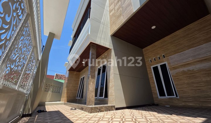 Rumah Baru Mewah Modern Strategis Cantik Di Karangasem Solo 2