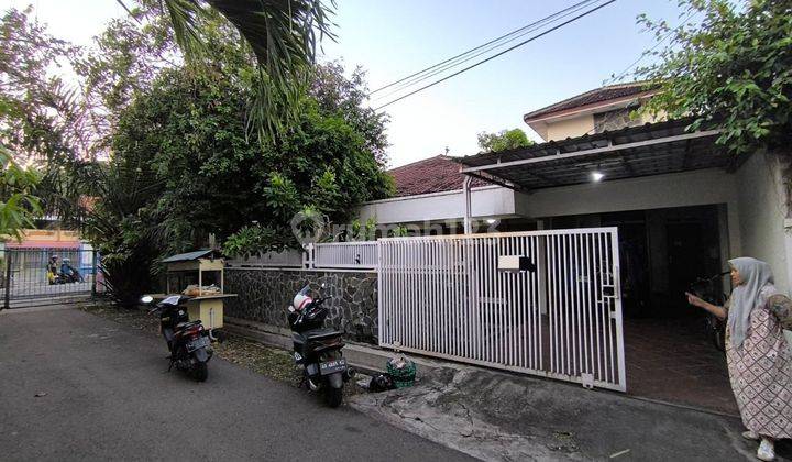 Rumah Besar Bagus Tepi Jalan Raya Di Manahan Banjarsari Solo (ya) 2