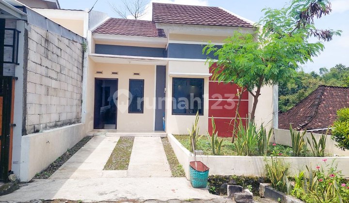 Front Unit Mini Cluster Environment House in Wonorejo Karanganyar 2