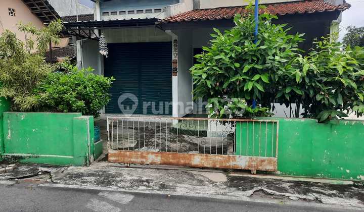 Rumah Luas Strategis Harga Hitung Tanah Di Pajang Laweyan Solo Ir