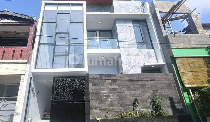 Rumah Mewah Cantik Kekinian Dekat Pakuwon Solobaru Harga All In