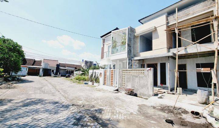 Rumah Baru Modern Minimalis Jalan 10,5m Di Gumpang Sukoharjo (dr) 2