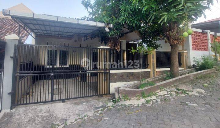 Rumah Bagus Dekat Kampus Uns Dan Isi Lingkungan Perumahan (el) 1