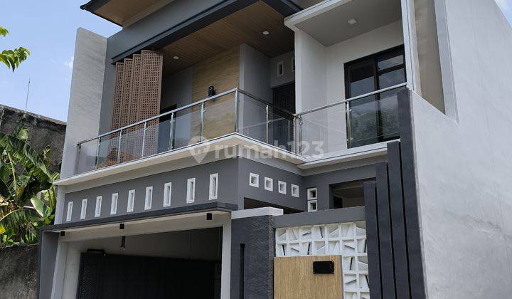 Rumah Baru Modern Minimalis 2 Lantai Di Jajar Laweyan Solo  2