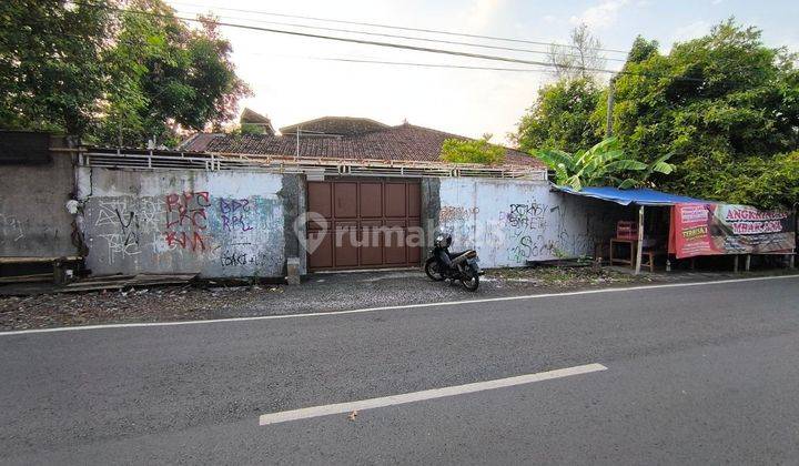 Rumah Besar Bagus Tepi Jalan Raya Di Manahan Banjarsari Solo (ya) 1