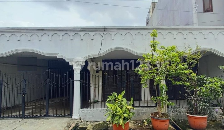 Rumah 2 Lantai, Bangunan Kokoh di Jakarta Pusat