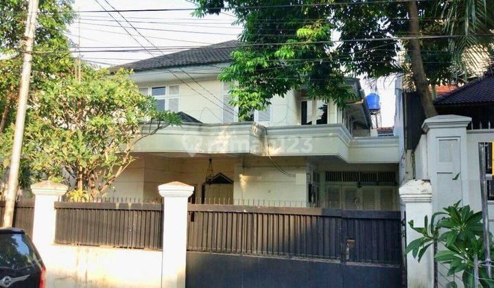 Rumah Besar,siap huni di menteng Jakarta Pusat 1