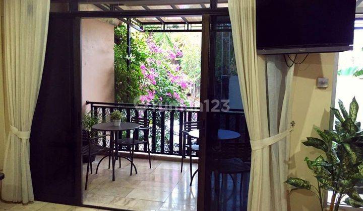 Rumah siap huni Full Furnished bagus, dan terawat di DKI Jakarta Selatan 1