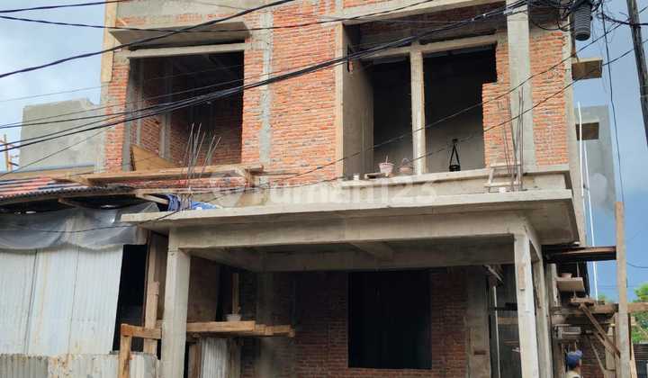 Rumah Brand New, masih dalam Proses pembangunan di dalam Cluster di Graha Bintaro