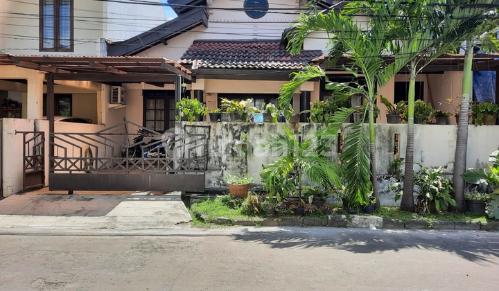 Rumah siap huni. lokasi strategis, bebas banjir di Bintaro