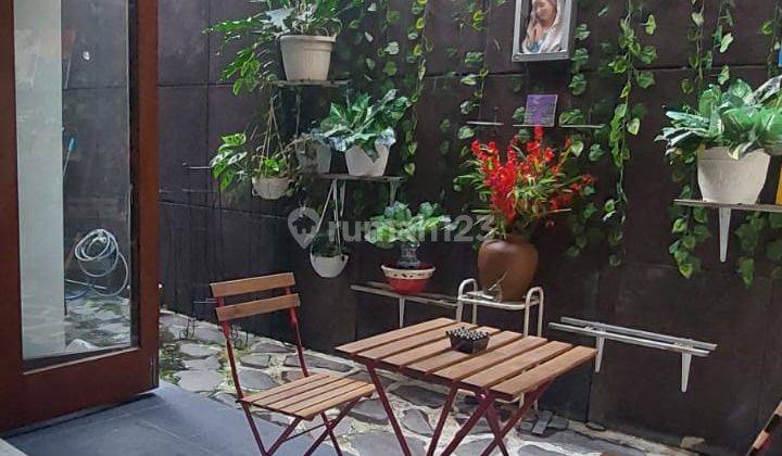 Rumah Cantik, Terawat,  Siap Huni,  di Senayan Bintaro sektor 9 2