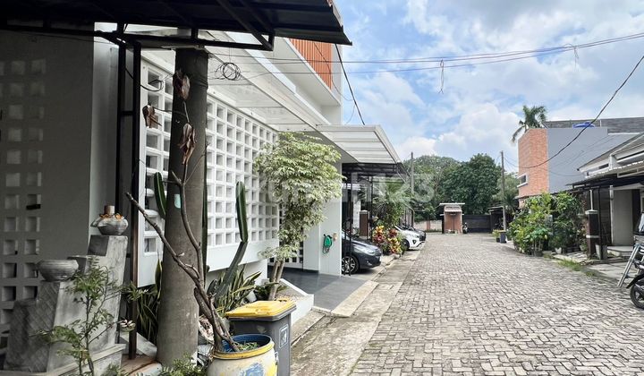 Rumah Minimalis, Rapi, siap huni, dalam Cluster di Ciputat