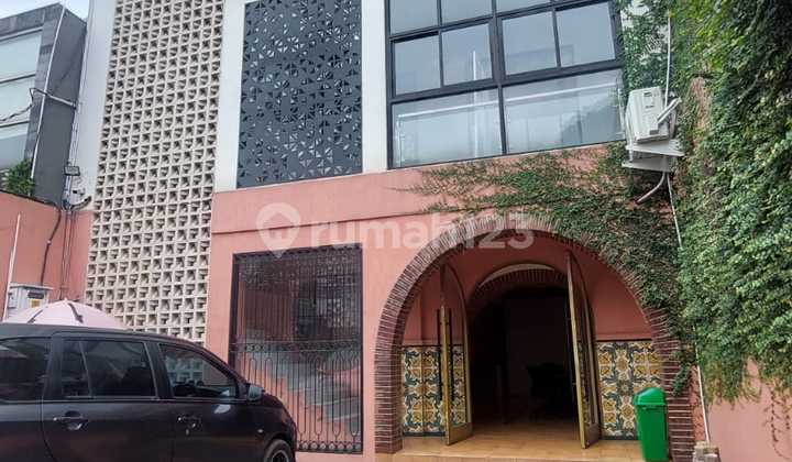 2-Storey Shop House, Good Condition, Ready to Use, Strategic Location in South Jakarta 2-Storey Shop House, Good Condition, Ready to Use, Strategic Location in South Jakarta