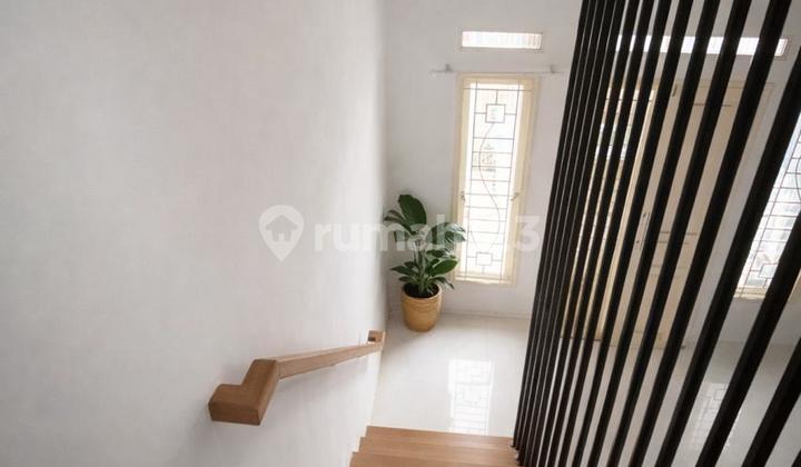 House near Sector 2 Bintaro and Pd Ranji Train Station, suitable for boarding houses.... 2