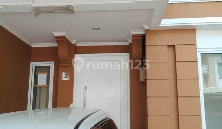 Sell fast 2-story house in Gading Serpong (AN)