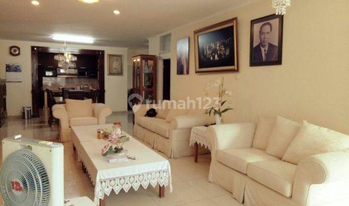 Rumah asri Hook di setrasari 2