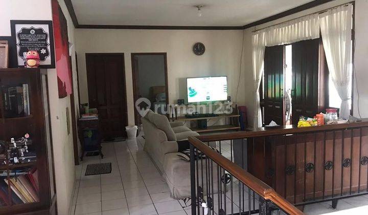 Rumah siap huni di Tubagus Ismail 2 Lantai SHM Bagus 2