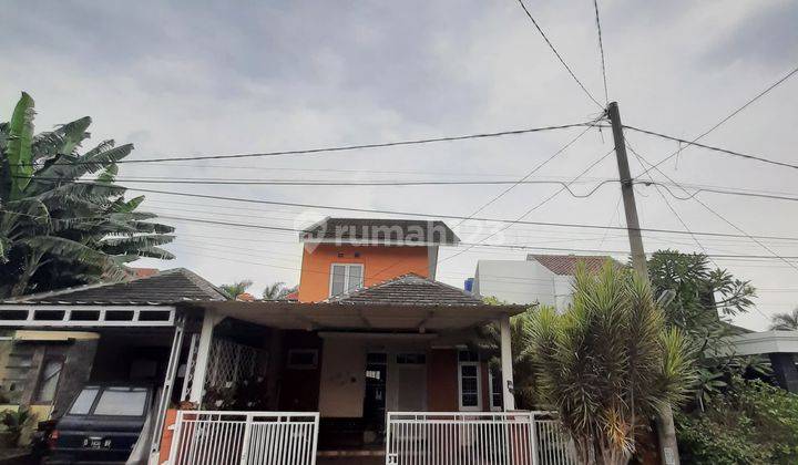 Rumah terawat siap pakai di sariwangi 1