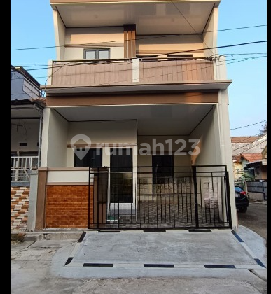For Sale Taman Harapan Baru Bekasi House Soft Price Ready to Occupy (C0151)