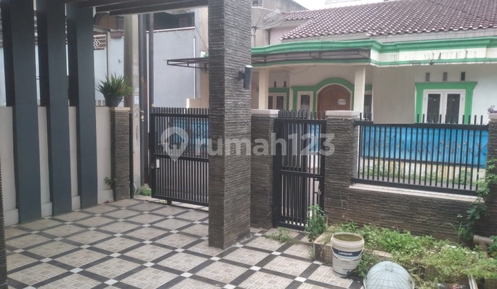 Quick Rent Nice House in Puri Bintara Bekasi ready to occupy (C0854) 2