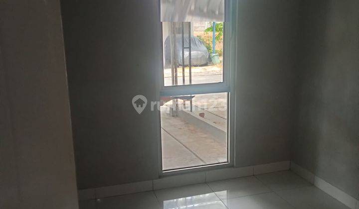 Rumah Kontrakan Bagus Unfurnished di Mutiara Gading City, Bekasi b0875  2