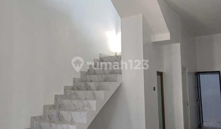 Sell a brand new Perfect house in Harapan Indah, Bekasi city (C0640) 2