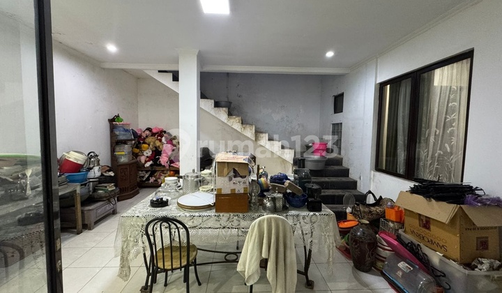 House For Quick Sale, Suitable for Investment, Legendary Tourist Area Cibubur. 2
