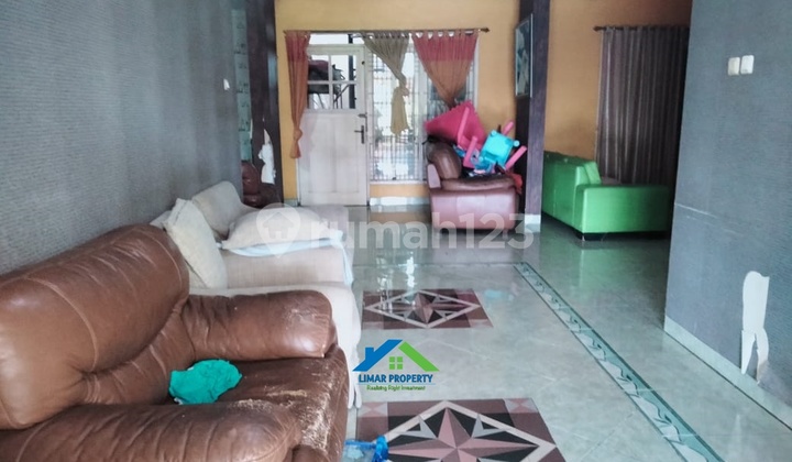 Nice and Comfortable House at an Affordable Price in the Tourist City of Cibubur 2